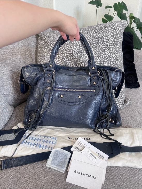 Balenciaga Handbags - Balenciaga Authentic Vintage Le City Dark Blue Leather Bag